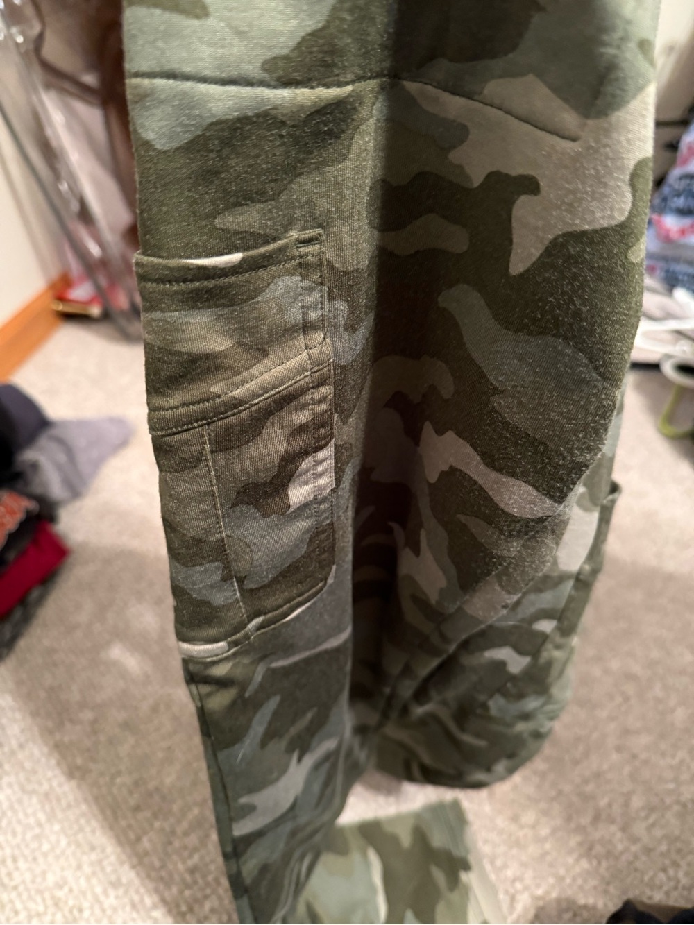 PINK Victoria's Secret Olive Green Camo Leggings - Picture 2 of 4